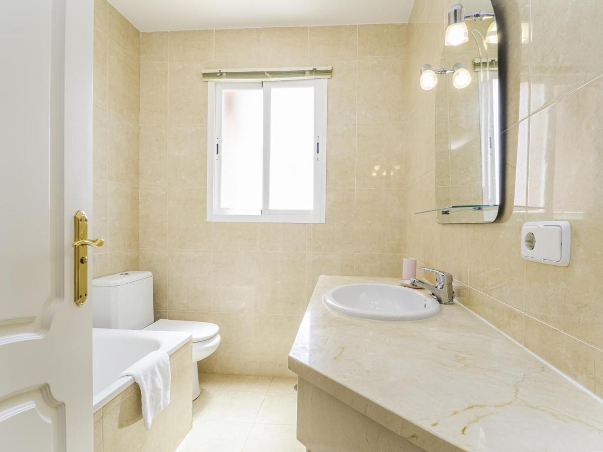 2308- 2Bedrooms Apt With Stunning Sea View-Terrace Manilva Esterno foto